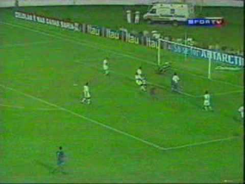 05/07/2003 - Vasco da Gama 1 X  4 Paraná : Gol de Valentin