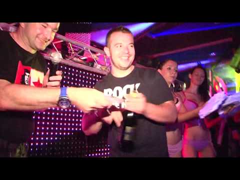 ROBERT BURIAN NA NARODENINACH  KLUBU KUVAJT