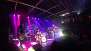 Lucero - Ain&#39;t so lonely