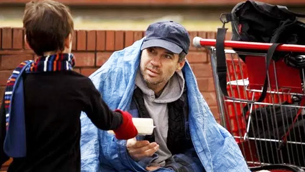 Kindness Video 10 Incredible Acts of Kindness Caught On Camera - VidToast
