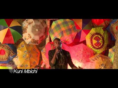 Kuni Mbichi Performs at Love and Light