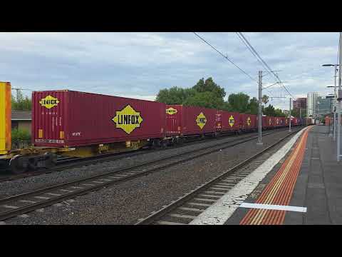 Pacific National NR61 NR69 NR121 4MS2 train Middle Footscray