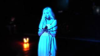 Mille Corvi - performance di Olivia Balzar e Red Lily - Blackout 7/11/2015