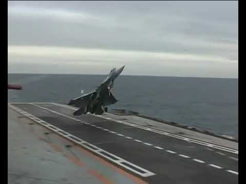 Su-33 Unsuccessful cobra landing attempt - Flew by Admiral Kuznetsov ( Russian Air Force)