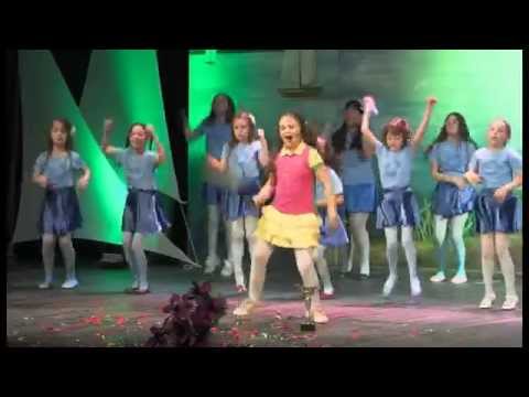 Тенисерка - Ема Наумоска