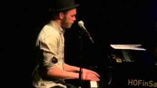 Michael Prins met "For You" en "Story" in Hof in Salland 24-10-2014