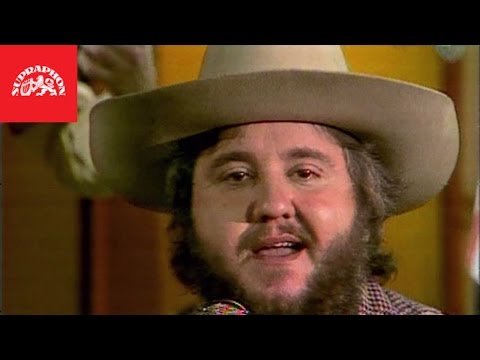 Michal Tučný - Spím v obilí (oficiální video)