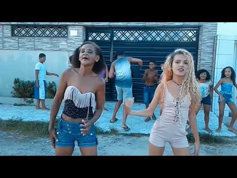 A NOVINHA DA FAVELA-Mc ray e lucy-prod:(dw estudio-Monge records).