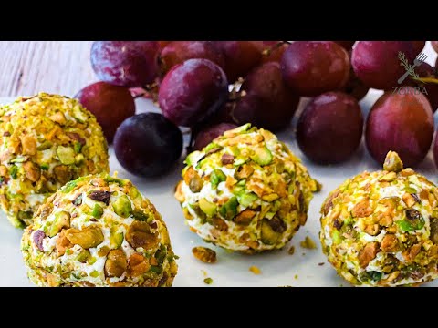 Grape Balls of Goat Cheese and Pistachio