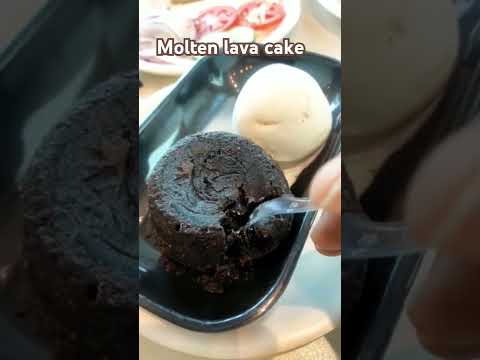 Savor foods, molten lava #family #food #foodshorts #foodie #lavacake #meetha #trending #tastycakes