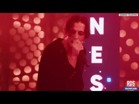 Måneskin - MORIRÒ DA RE (live from RDS Showcase)