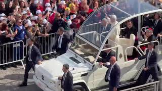 papa-leone-e-il-grande-calore-di-napoli
