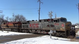 preview picture of video 'KCS units lead CP train 693 in Ottumwa, IA 2/11/14'