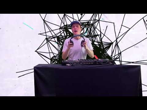 Something just like this - Coldplay VS Midnight City - M83 VS Make Some Noise - Chuckie MASHUP