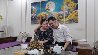 Happy With His Wife, Yet the CEO Still Cared for the Homeless Girl