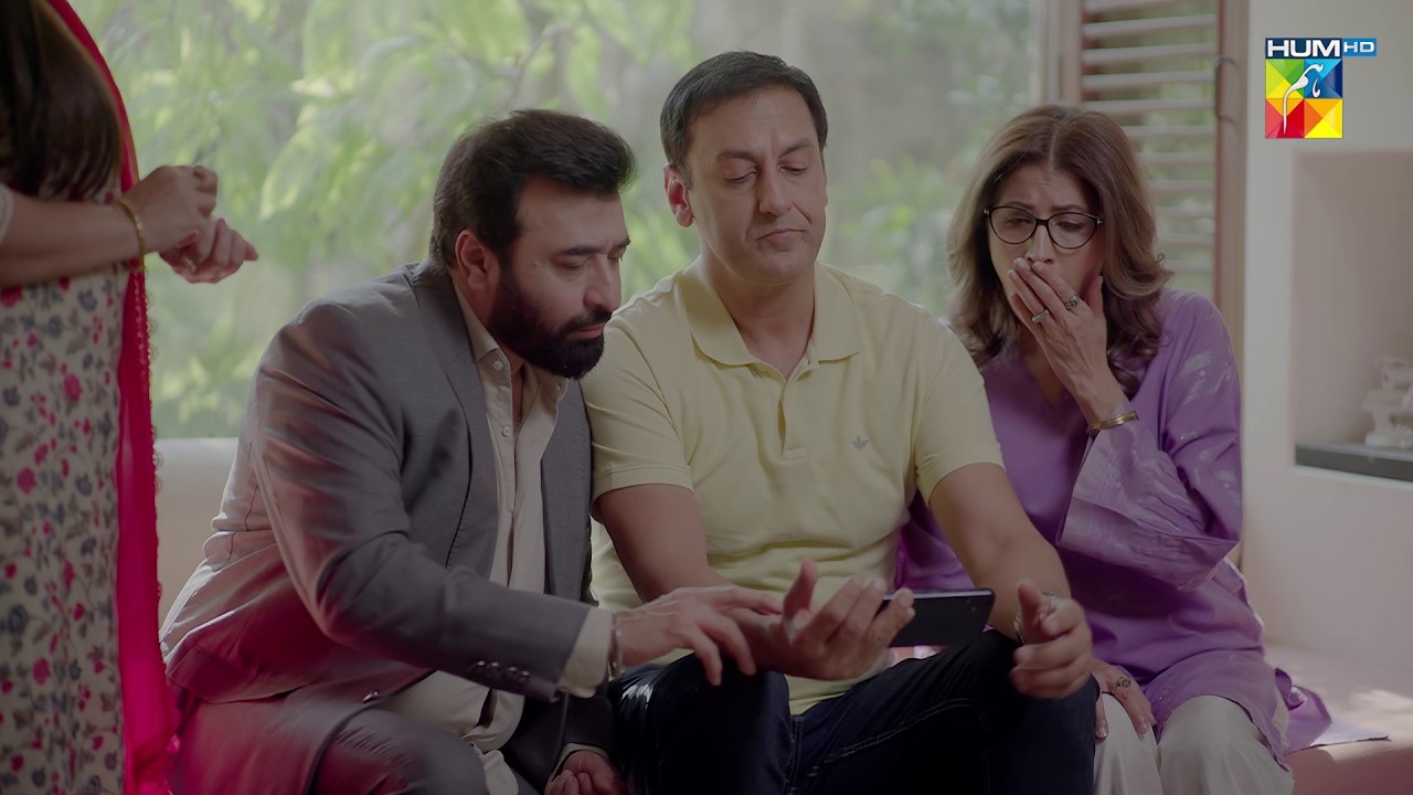 Apni Hi Biwi Ki Feilding Set Kar Di...! Tum Larkay Bhi Na - HUM TV