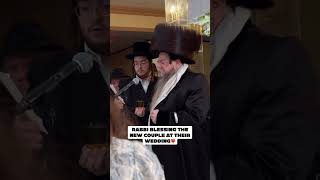 Rabbi blessing the new couple at their wedding❤️‍🔥