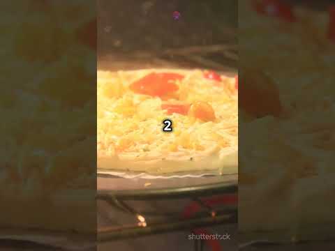 Low Carb Pepperoni Pizza in Minutes!