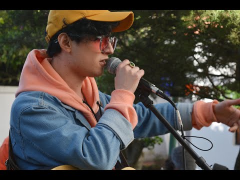 IDK (Versión acústica) / Felipe Moon @PlayHouseQuito