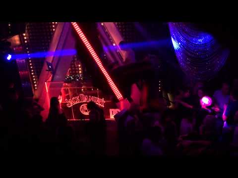 AM2PM performing LIVE 'CRAZY' by AM2PM & STEVEN STONE : DREAM CLUB