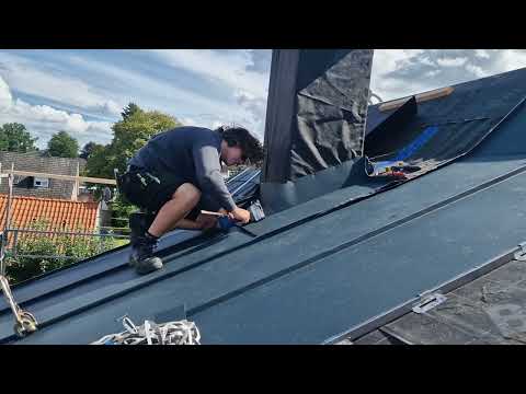 Prefa/Dachschindel/D.S.19/EFH bei Hamburg/Dachsanierung/Klempnerei und Dachdeckerei Schreiber