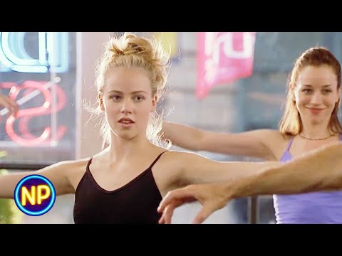 Jody Gets Turned on in Dance Class | Center Stage | Now Playing