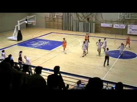 LF2A J2 AROS LEON...,89 - 52,PABELLON OURENSE... (01/11/2014)