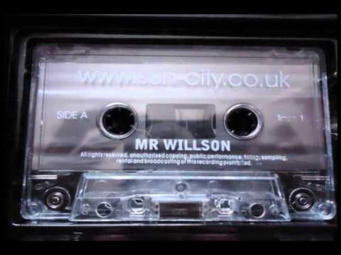 Old Skool Uk Garage mix SUN CITY live - Mr Willson 2001