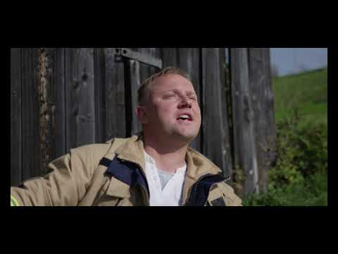 KLAPA SKALA - KLAPSKA SERENADA  (official video).