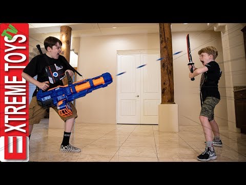 Cartoon Madness! Sneak Attack Squad Sword Battle With Nerf Titan!