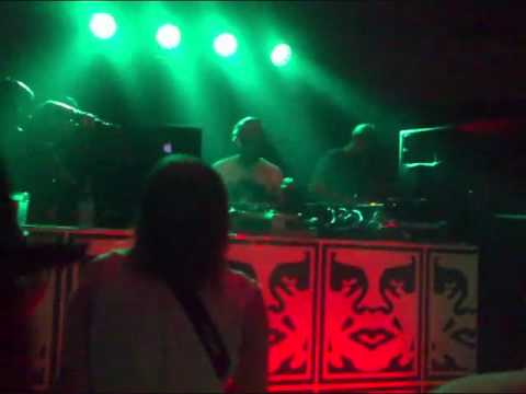 Free The Robots Live In Manila