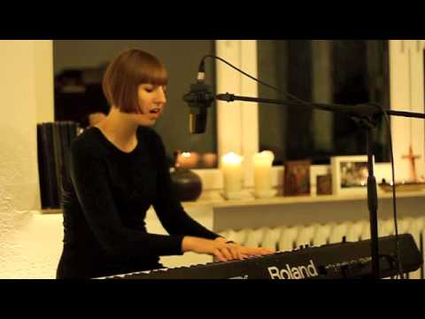 Kinga Suchora ZDUMIENIE