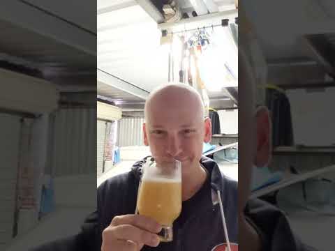 #34 | Feral Brewing Co Biggie Juice East Coast IPA review and what's happening in the brewery