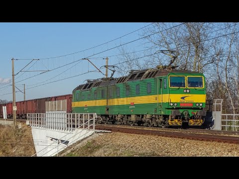 "Słowacki Łamaniec" (131 005-1/131 006-9) na skrzyżowaniu szlaków kolejowych