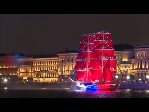 Scarlet Sails festival goes ahead in St. Petersburg under strict security