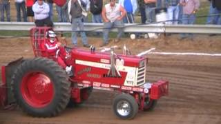 preview picture of video 'FRANKLIN COUNTY YOUNG FARMERS V8 HOT ROD TRACTORS 2012.mpg'