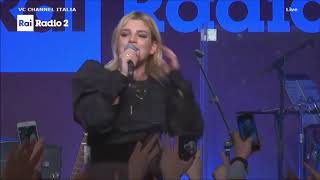 Emma Marrone - Effetto domino (Live Italia)