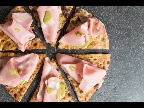Pizza Gourmet Mortadella e salsa di Pistacchi