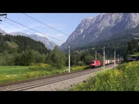 Bunter Brenner-Umleitungsverkehr bei Pfarrwerfen