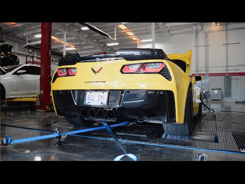 CORVETTE Z06 (C7) Akrapovic Evolution System vs Stock Exhaust