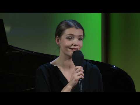 Dzieciństwo - wyk. Agata Klimczak | 32. Studio Piosenki - reż. Janusz Gast