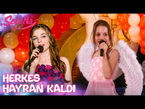 Leyla ve Nazlı'dan muhteşem karaoke gösterisi! 🎵 - Selena