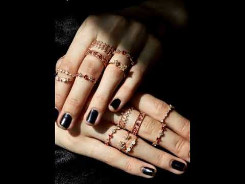 eye catching gold design...♥️♥️