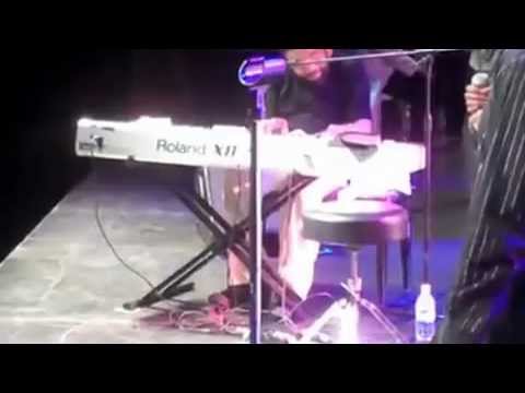 "The Blood" with Andrae Crouch