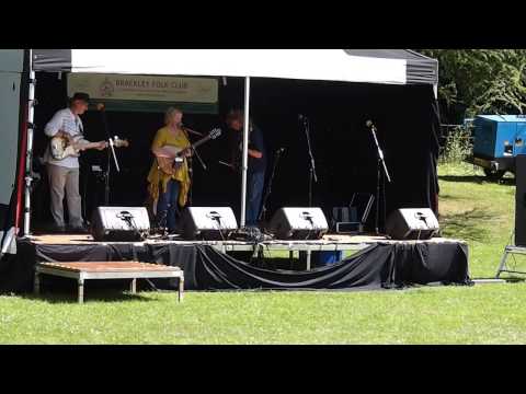 Linda Watkins Band at Brackley Folk in the Park 2013