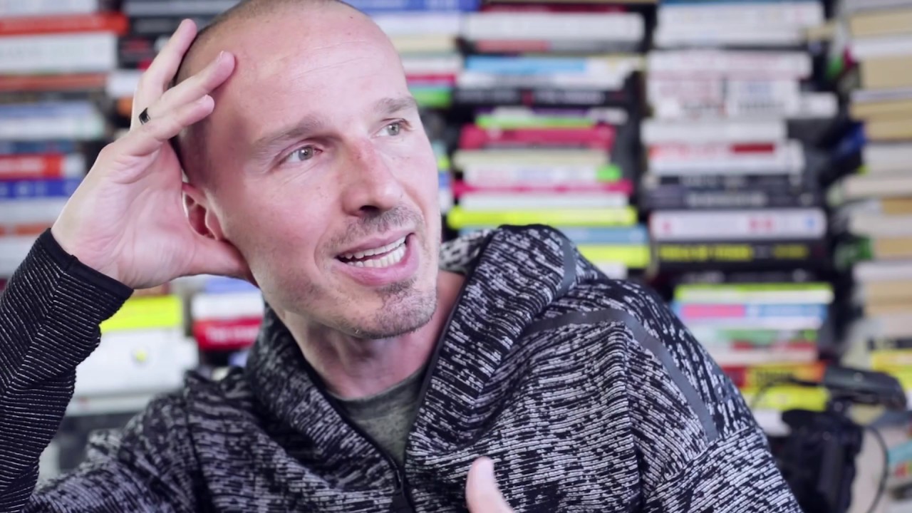 La storia della felpa con cappuccio (e cosa comunica)