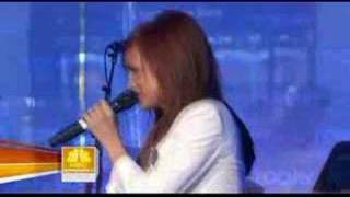 Download lagu Ashlee Simpson sings Pieces of Me mp3