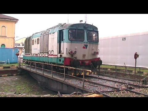 Visita Deposito Cremona tra ALe 582, ALn 668, GR 640.143