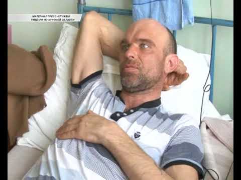 Чтобы спасти местного жителя участковым понадобились трактор и деревянные сани