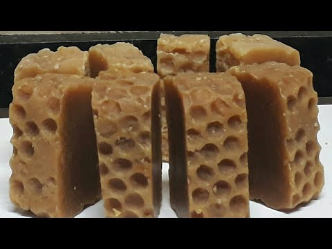 HOW TO MAKE ARTISANAL HONEY SOAPS WITH HOMEMADE GLYCERIN BASE.